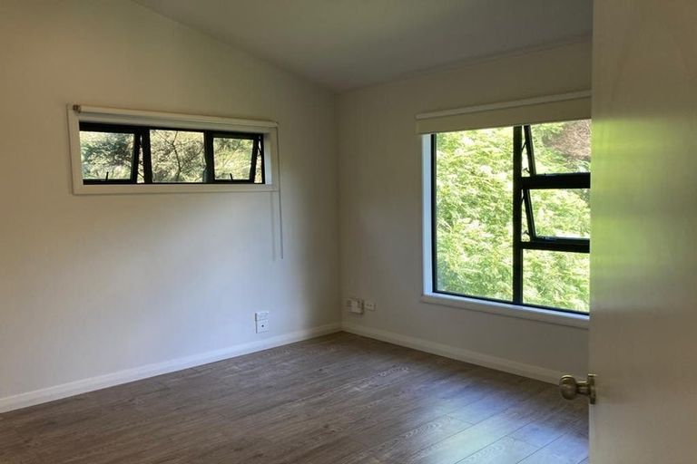 Photo of property in 22 Wicklam Lane, Greenhithe, Auckland, 0632