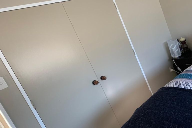 Photo of property in 3/49 Apu Crescent, Lyall Bay, Wellington, 6022