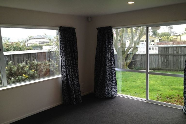 Photo of property in 43 Forfar Street, St Albans, Christchurch, 8014