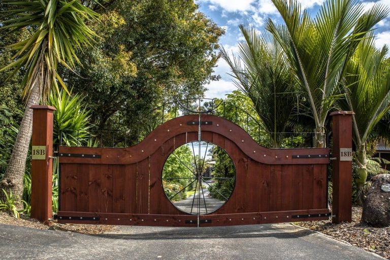 Photo of property in 18b Kaha Place, Russell, 0272