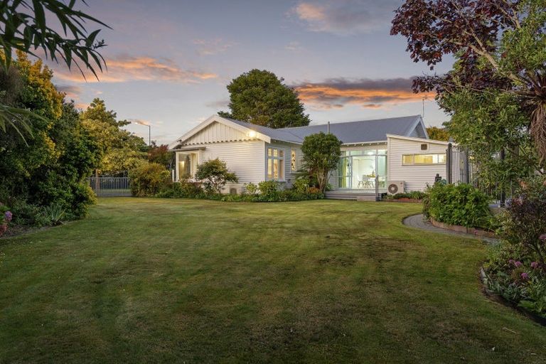 Photo of property in 126 Blighs Road, Strowan, Christchurch, 8052