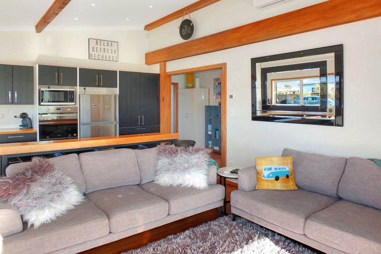 Photo of property in 8a Te Awa Street, Foxton Beach, Foxton, 4815