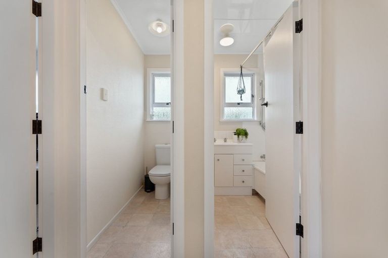 Photo of property in 5 Battersea Place, Roslyn, Palmerston North, 4414