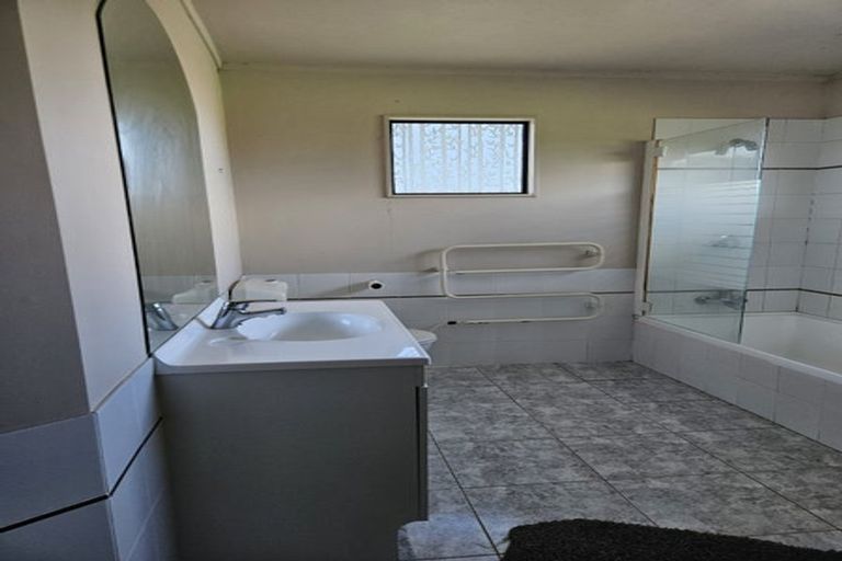 Photo of property in 564i Adelaide Road, Berhampore, Wellington, 6023