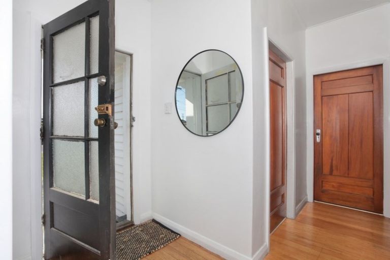 Photo of property in 5 Bell Street, Marton, 4710