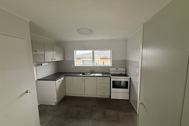 Photo of property in 130q Lakeside Drive, Orewa, 0931