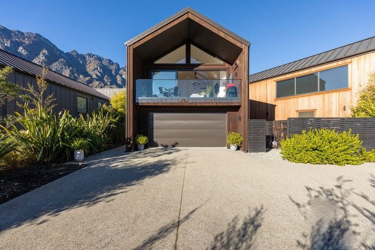 Photo of property in 3b Glenelg Lane, Jacks Point, 9371