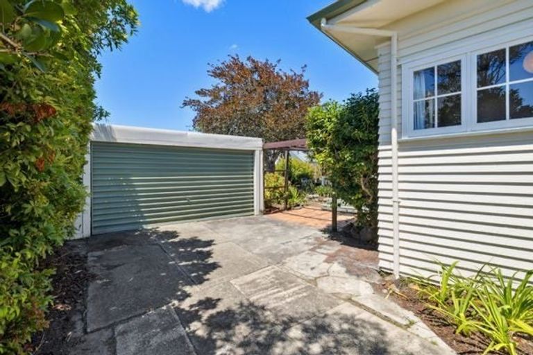 Photo of property in 3 Marine Terrace, Bayswater, Auckland, 0622