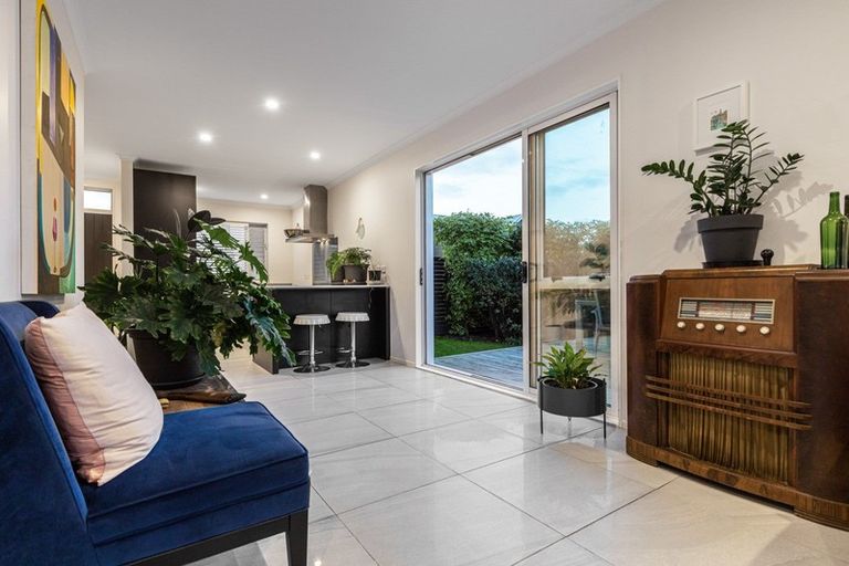 Photo of property in 3 Shelduck Way, Hobsonville, Auckland, 0616