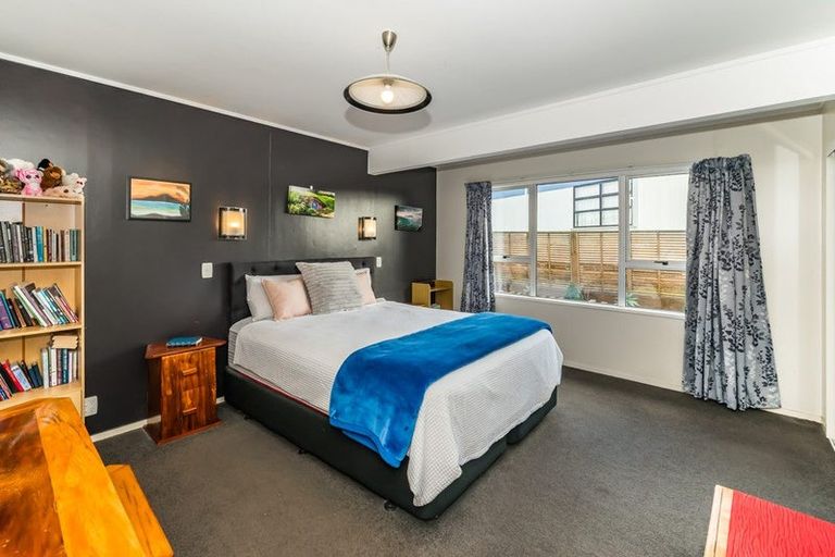 Photo of property in 109a Hillcrest Road, Raumati Beach, Paraparaumu, 5032