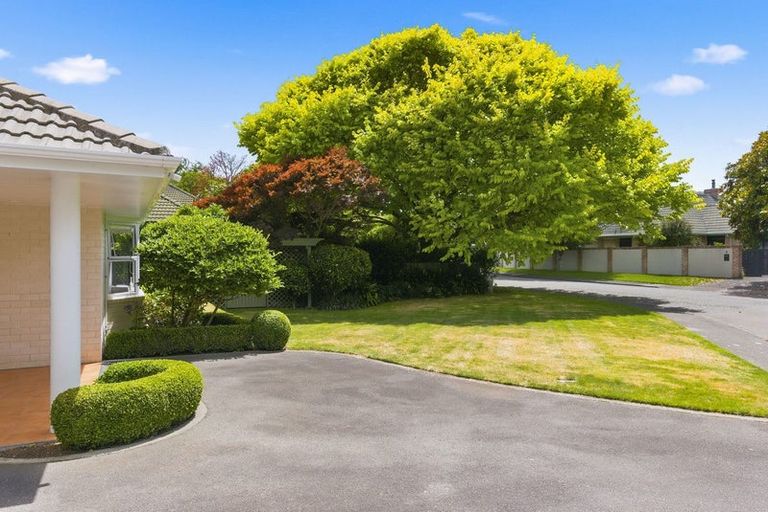 Photo of property in 9 Maple Lane, Waikanae, 5036