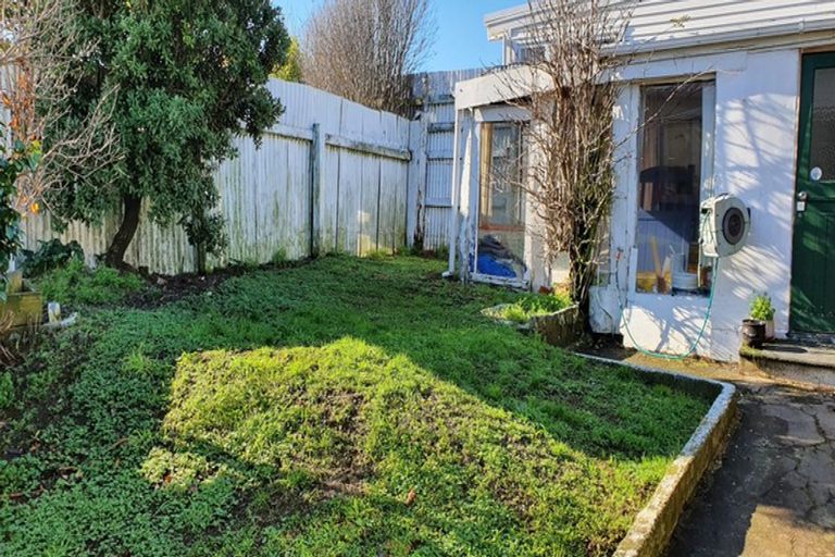 Photo of property in 139 Hanson Street, Newtown, Wellington, 6021