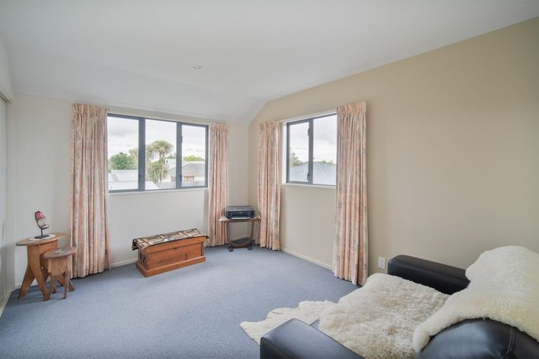 Photo of property in 22a Trafford Street, Harewood, Christchurch, 8051
