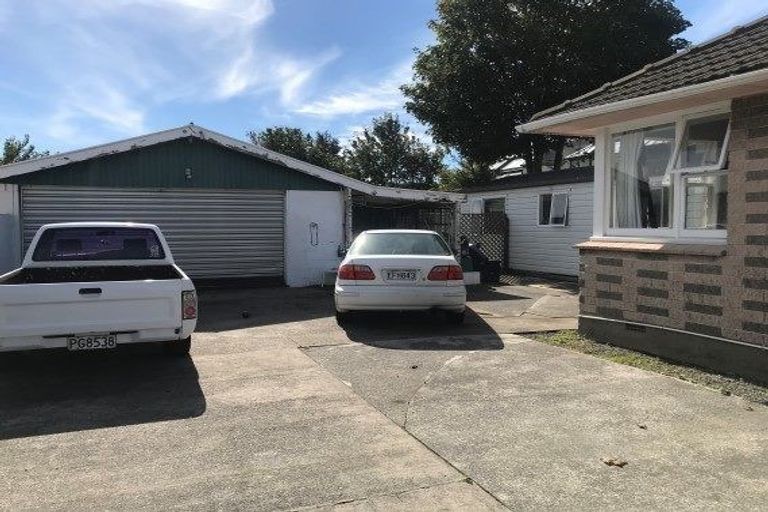 Photo of property in 340 Blenheim Road, Upper Riccarton, Christchurch, 8041