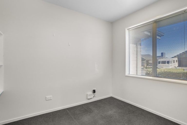 Photo of property in 12 Wattle Lane, Rangiora, 7400