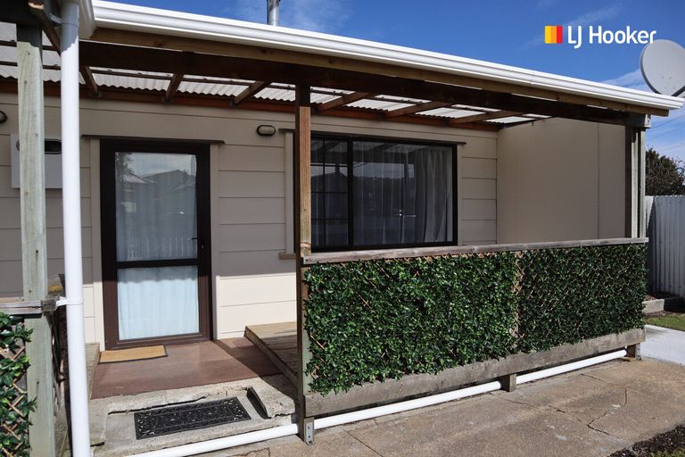 Photo of property in 57 Melbourne Street, South Dunedin, Dunedin, 9012