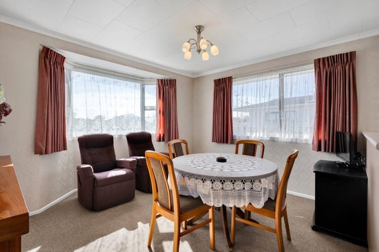 Photo of property in 25 Koromiko Street, Inglewood, 4330