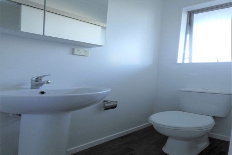 Photo of property in 325/26 Morningside Drive, Morningside, Auckland, 1025