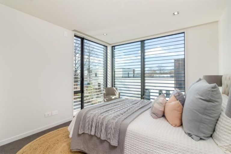 Photo of property in 138e Glandovey Road, Strowan, Christchurch, 8052