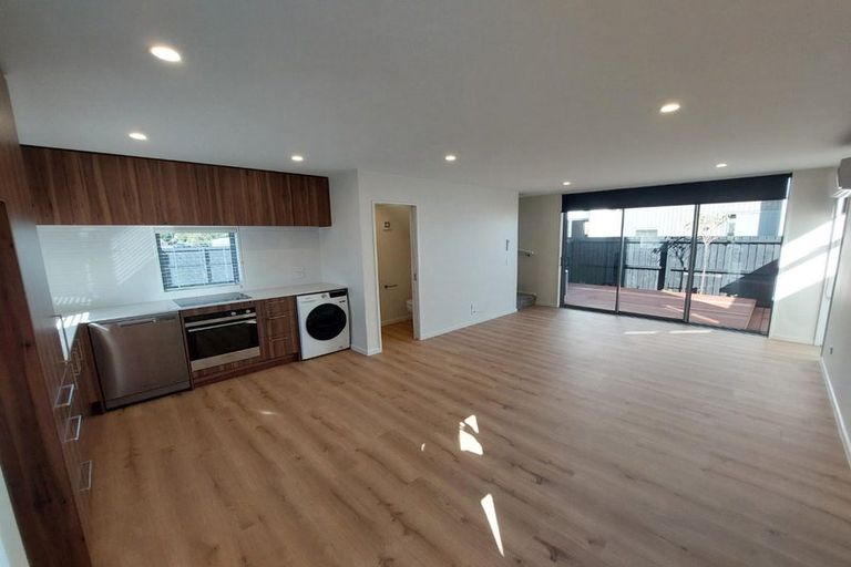 Photo of property in 1/6 Manning Place, Woolston, Christchurch, 8023