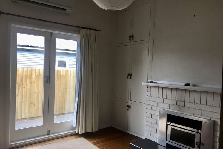 Photo of property in 17 Brockworth Place, Riccarton, Christchurch, 8011