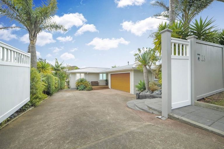Photo of property in 23 Infidel Place, Torbay, Auckland, 0630