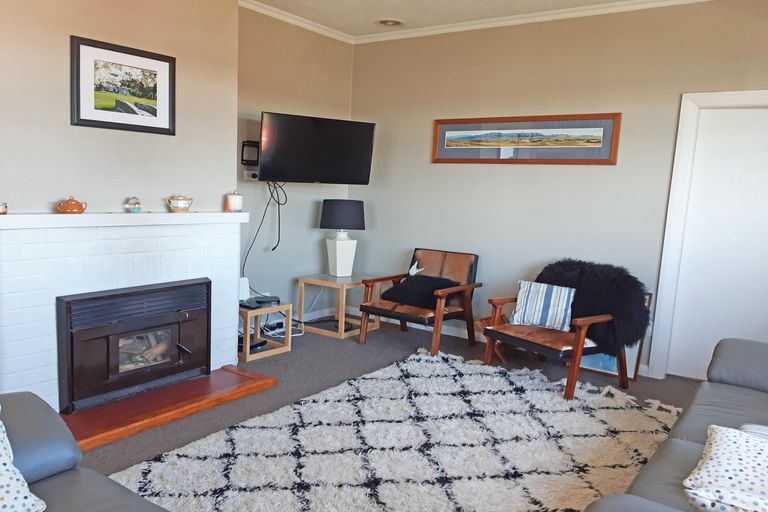 Photo of property in 2a Avon Street, South Hill, Oamaru, 9400