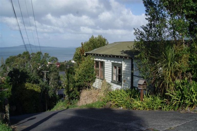 Photo of property in 841 Beach Road, Browns Bay, Auckland, 0630