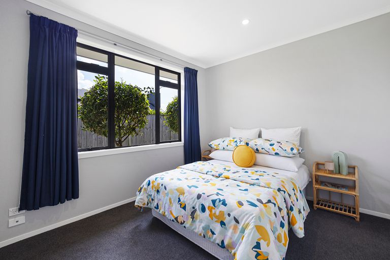 Photo of property in 2 Kowhai Drive, Cambridge, 3434