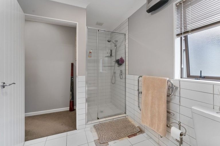 Photo of property in 61 Waterstone Avenue, Paraparaumu, 5032