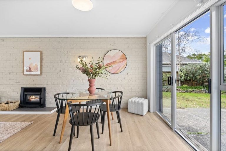 Photo of property in 1/1a Margaret Place, Milford, Auckland, 0620