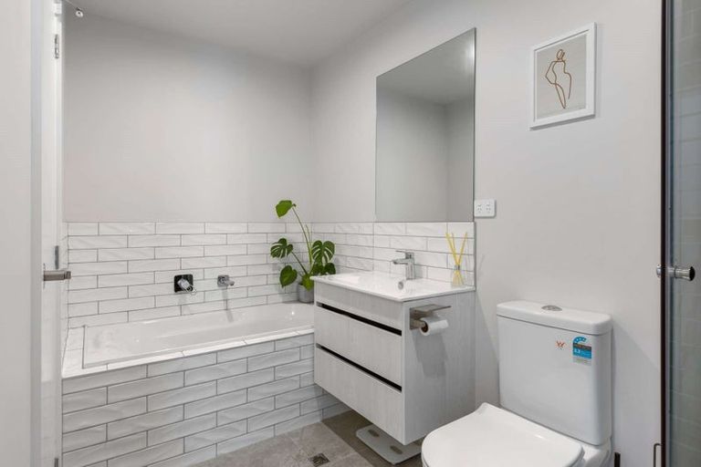 Photo of property in 27 Treloar Crescent, Hobsonville, Auckland, 0616