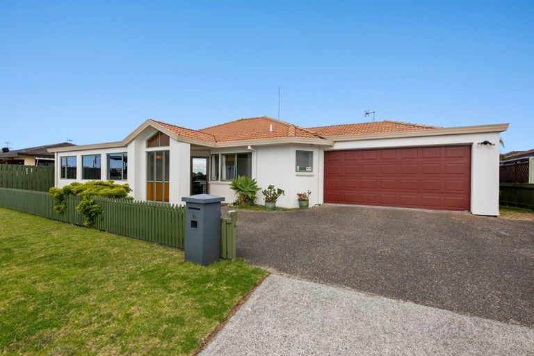 Photo of property in 19 Matapihi Road, Mount Maunganui, 3116