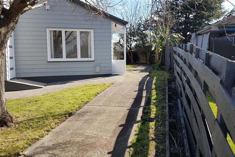 Photo of property in 6 Electra Place, Mangere, Auckland, 2022