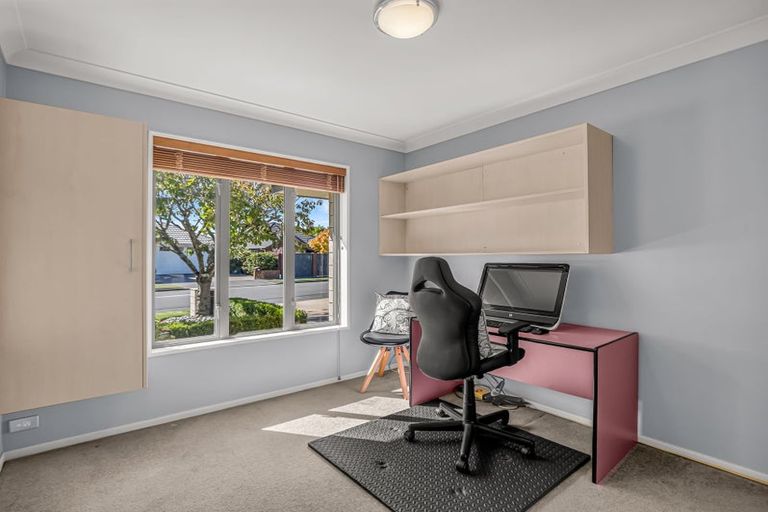 Photo of property in 2 Jadewynn Place, Halswell, Christchurch, 8025