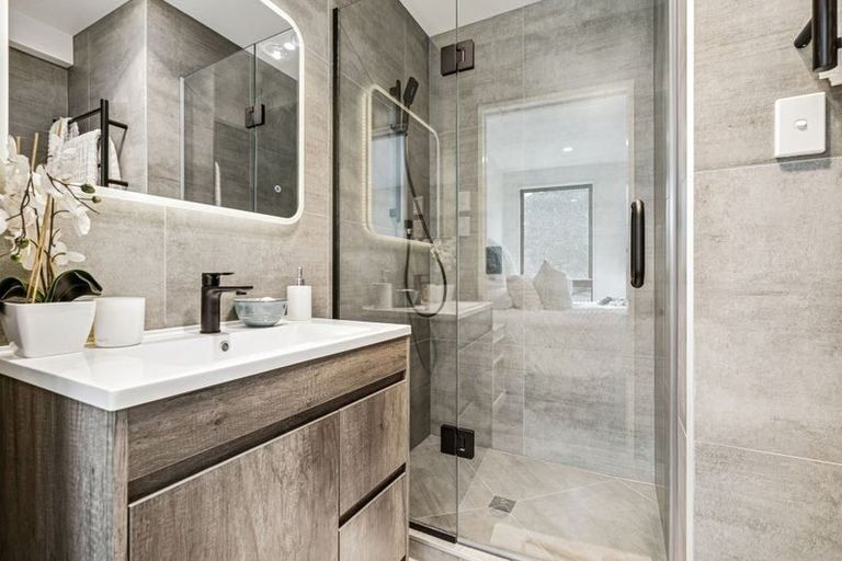 Photo of property in 4/14 Freyberg Place, Howick, Auckland, 2014