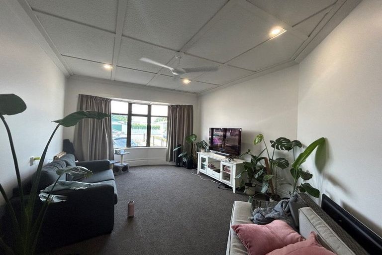 Photo of property in 77 Wellesley Road, Napier South, Napier, 4110