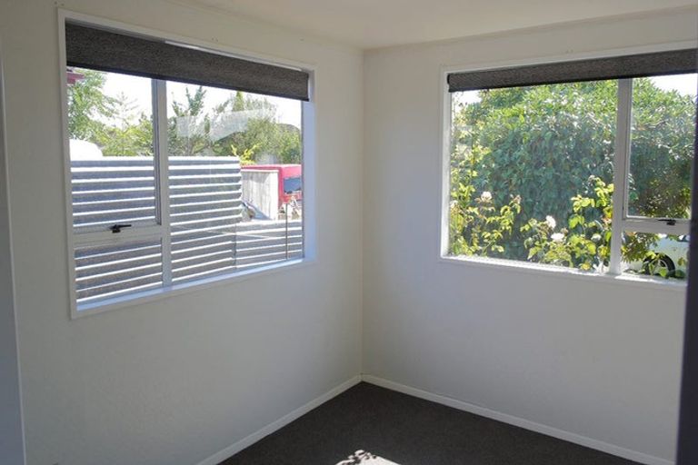 Photo of property in 24 Manchester Street, Takaro, Palmerston North, 4412