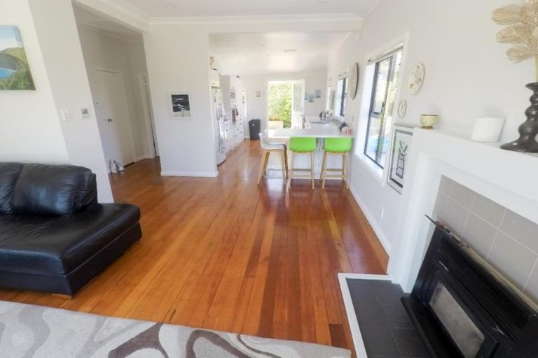 Photo of property in 50 Sheridan Terrace, Johnsonville, Wellington, 6037