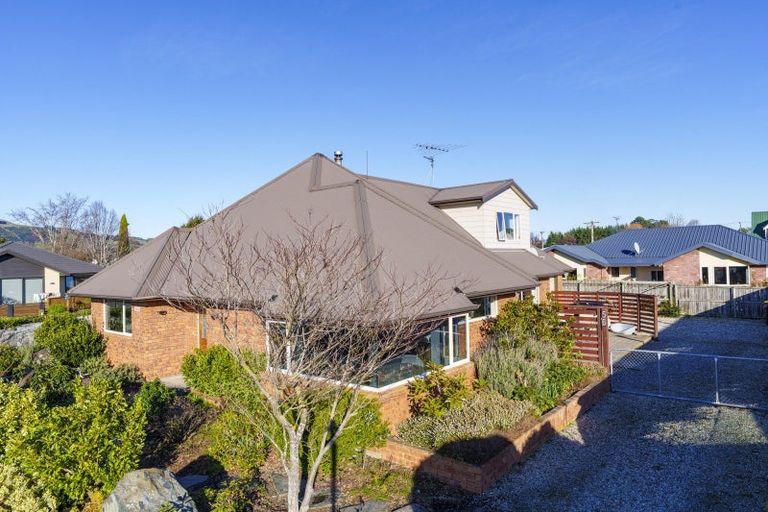 Photo of property in 56 Silverstream Drive, Mosgiel, 9024