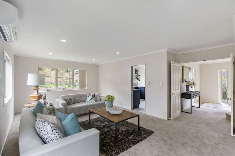 Photo of property in 54 Black Teal Close, Unsworth Heights, Auckland, 0632