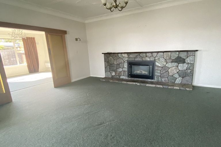 Photo of property in 7 Waimea Street, Westown, New Plymouth, 4310