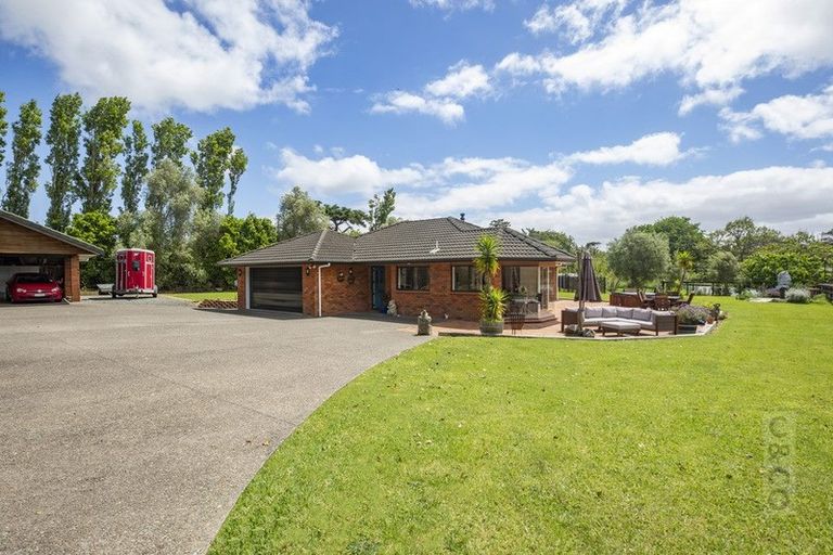 Photo of property in 16 Fletcher Road, Waimauku, 0881