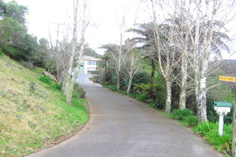 Photo of property in 16 Gregory Lane, Whangamata, 3691