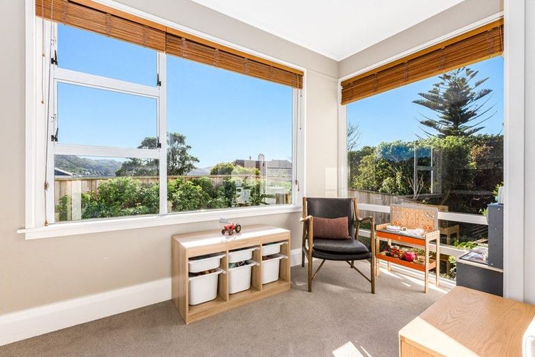 Photo of property in 43 Messines Road, Karori, Wellington, 6012