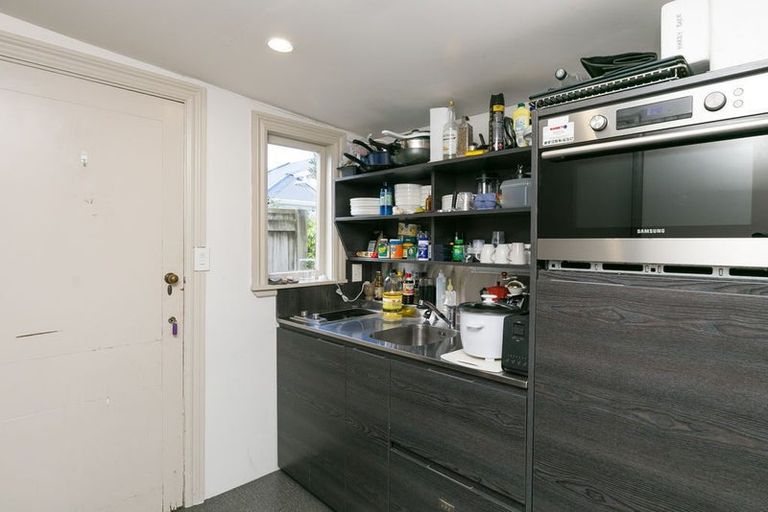 Photo of property in 37 Chilka Street, Berhampore, Wellington, 6023