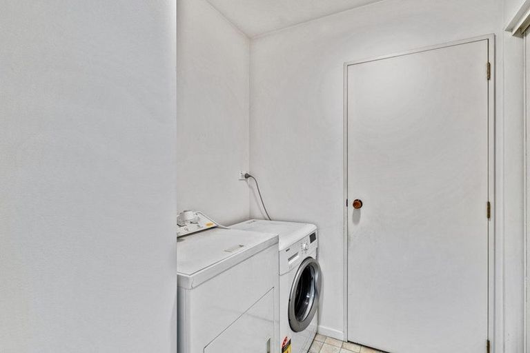 Photo of property in 2/28 Hay Street, Bromley, Christchurch, 8062