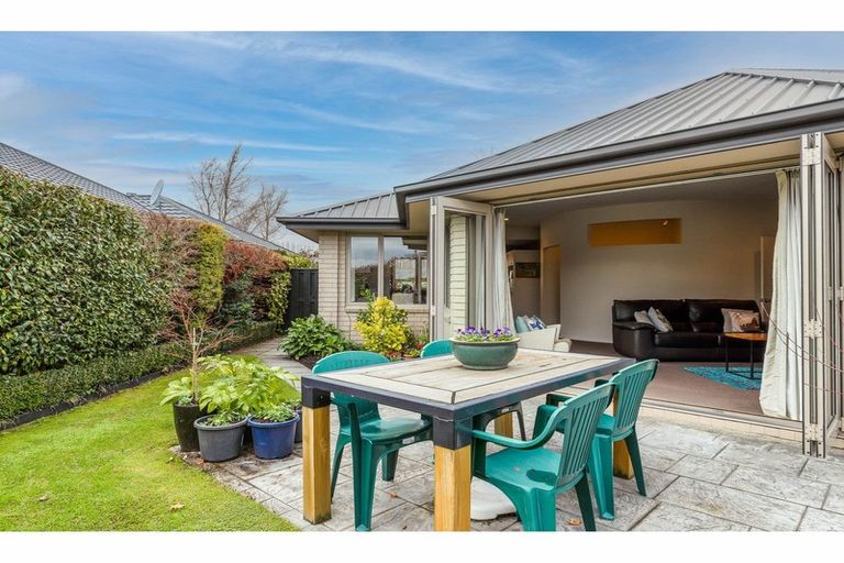 Photo of property in 12 Mistral Road, Northwood, Christchurch, 8051