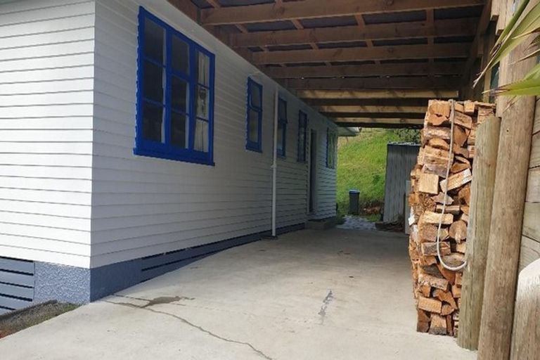 Photo of property in 15 Norfolk Street, Patea, 4520