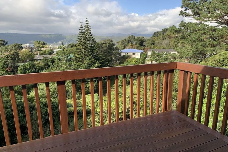Photo of property in 4 Park Grove, Belmont, Lower Hutt, 5010